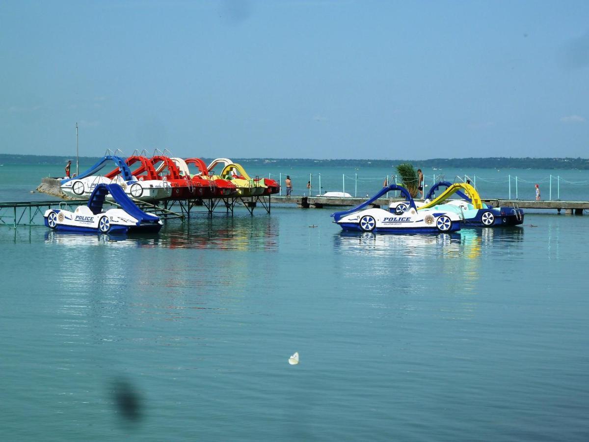 Sunrise Apartman Siófok Esterno foto