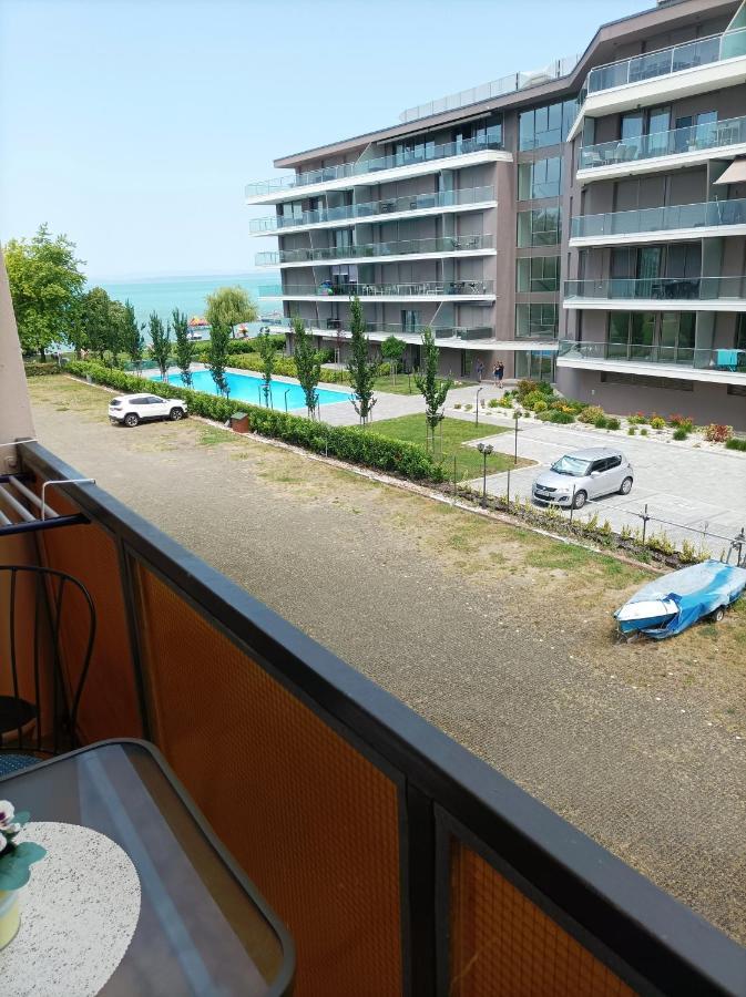 Sunrise Apartman Siófok Esterno foto