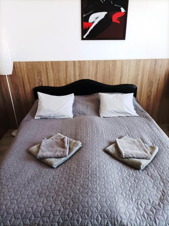 Sunrise Apartman Siófok Esterno foto