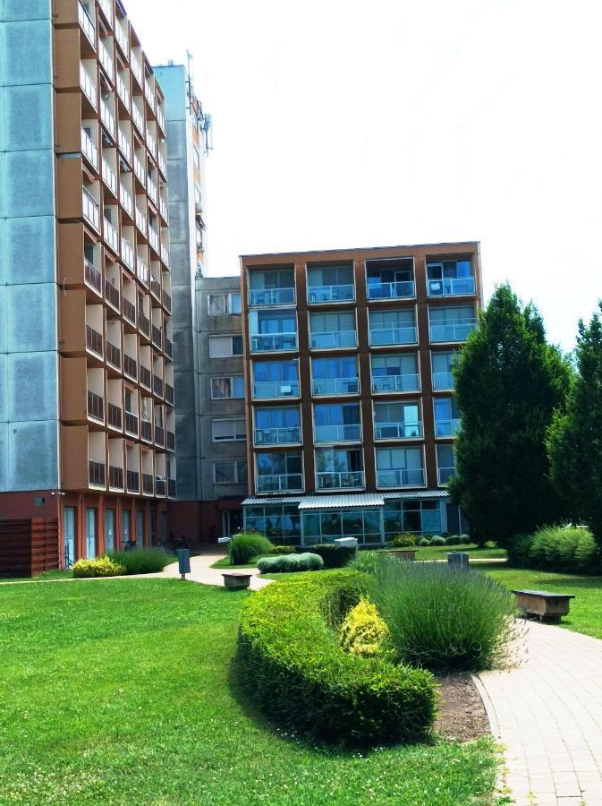 Sunrise Apartman Siófok Esterno foto